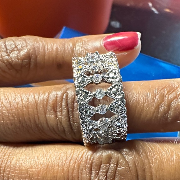 Avon Silver Intricate Design Ring - Picture 1 of 8